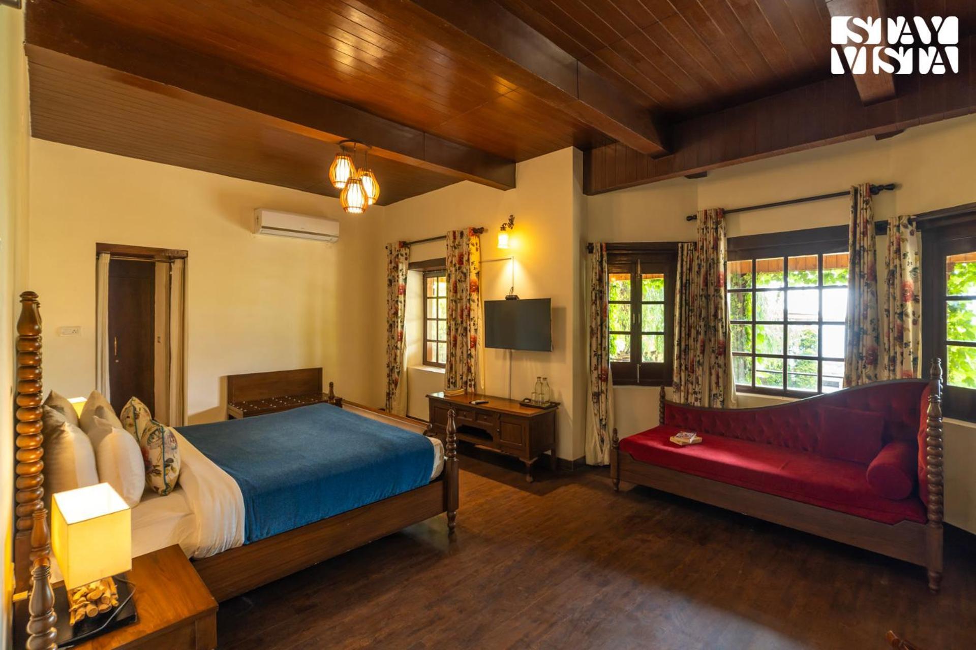 Stayvista At Sylvana Villas With Lawn, Bbq And Jacuzzi Kasauli Buitenkant foto